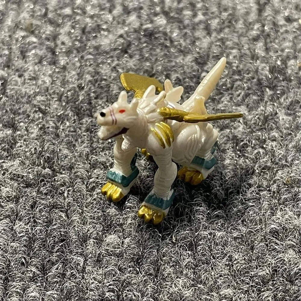 Vintage 2002 Digimon Kendogarurumon Mini Figure Bandai White Gold Wings Anime